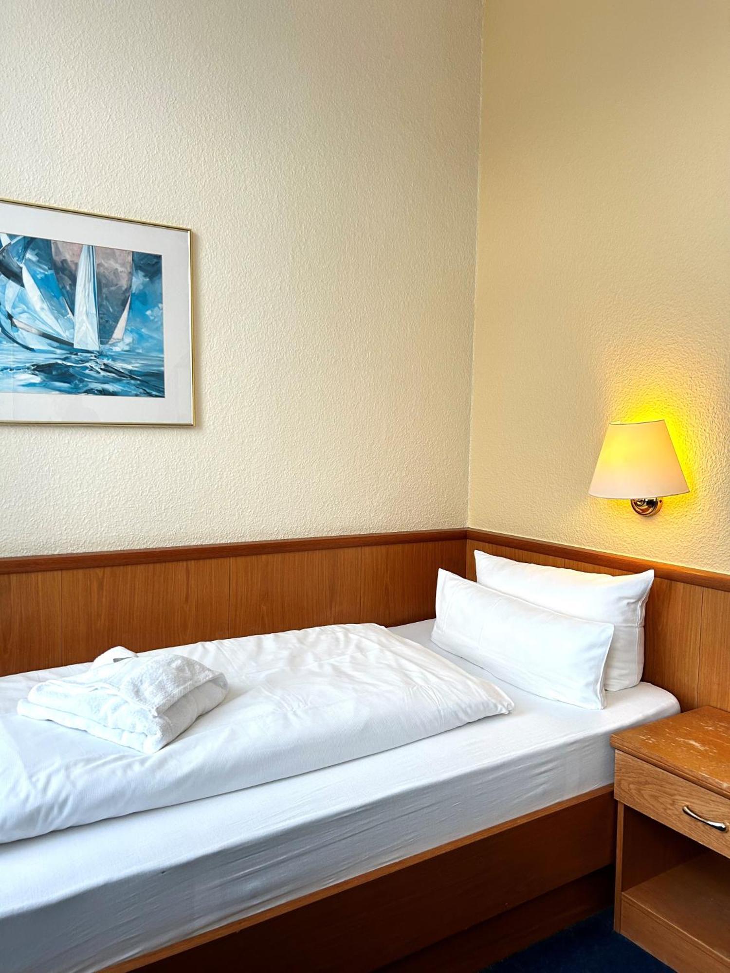 Sure Hotel By Best Western Wilhelmshaven City Esterno foto