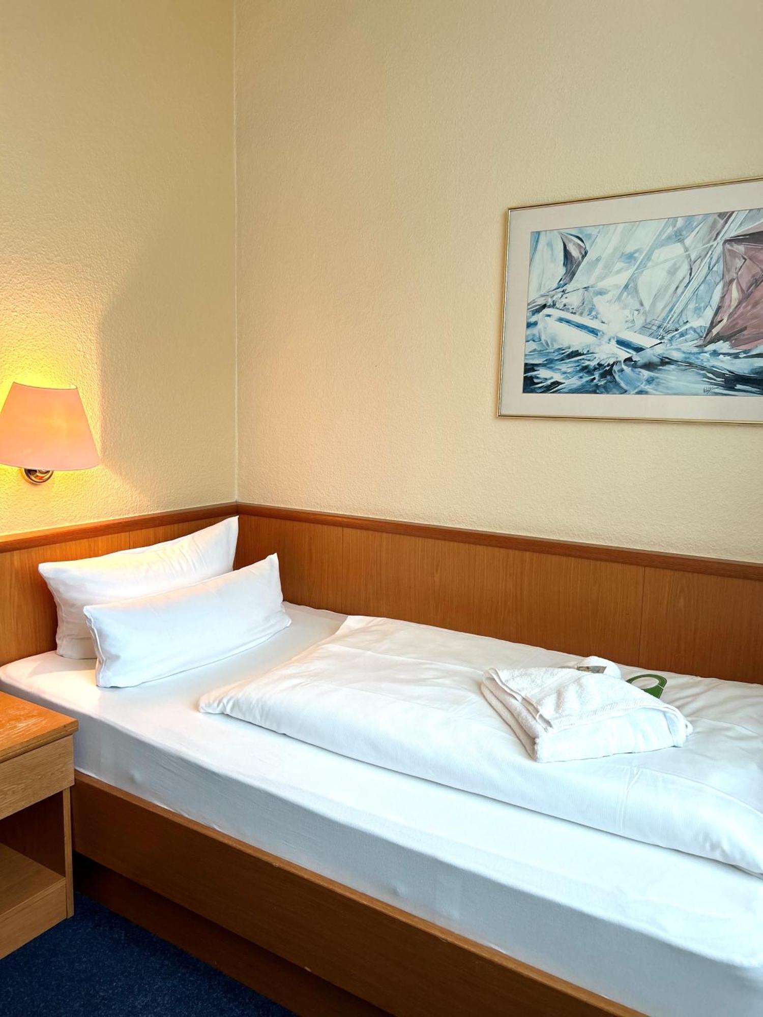 Sure Hotel By Best Western Wilhelmshaven City Esterno foto