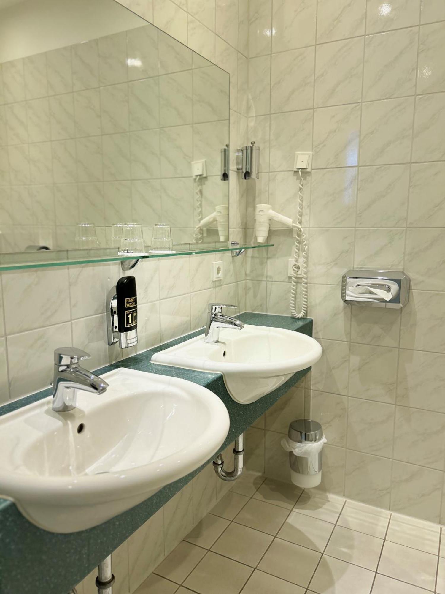 Sure Hotel By Best Western Wilhelmshaven City Esterno foto
