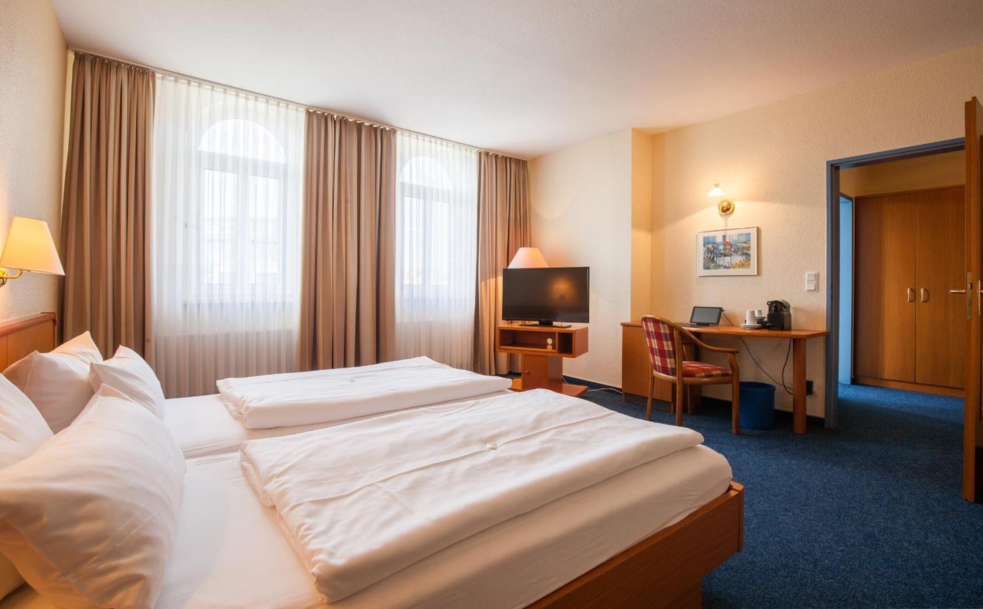 Sure Hotel By Best Western Wilhelmshaven City Esterno foto